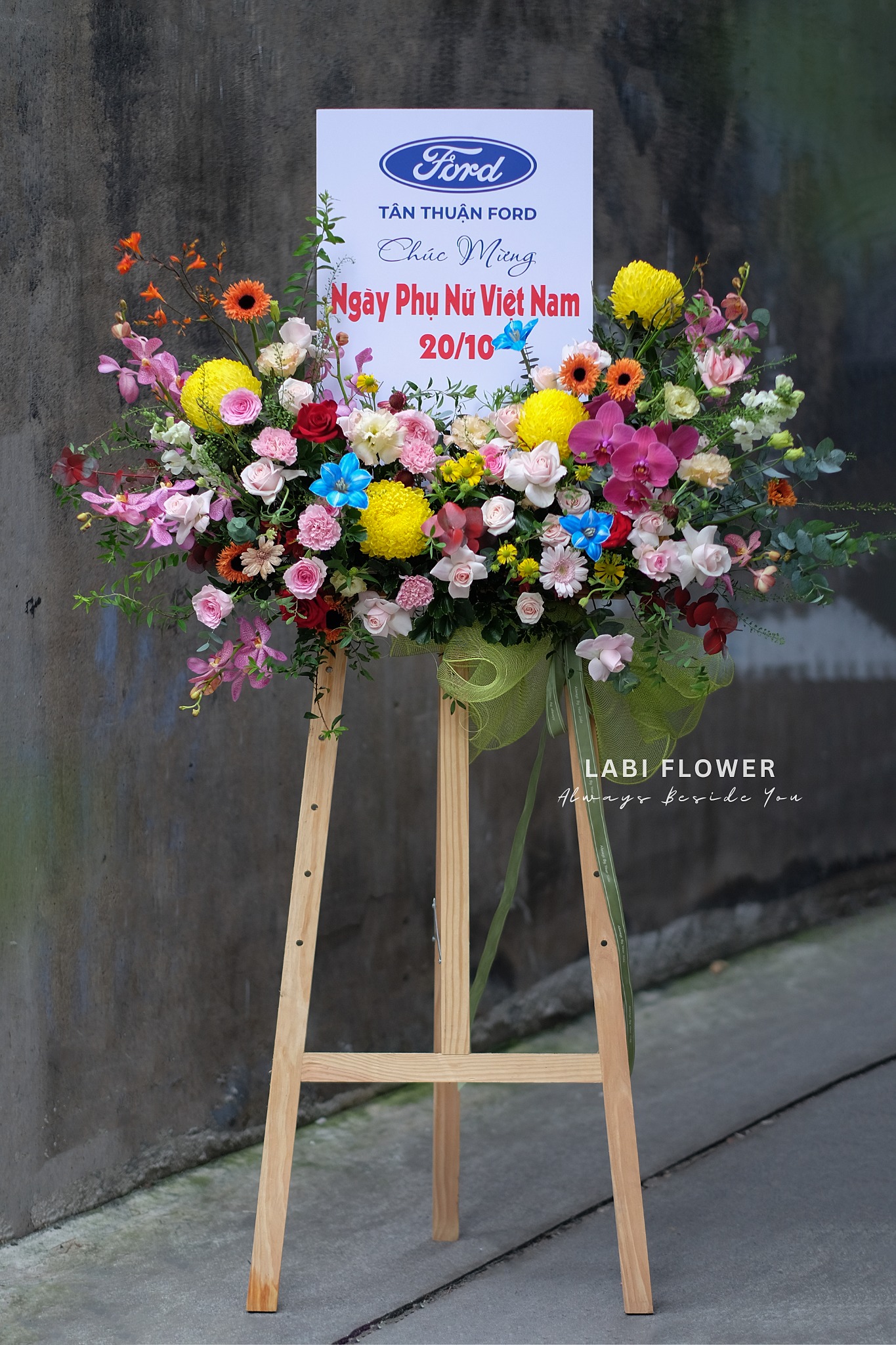 KỆ CHÚC MỪNG KM00914